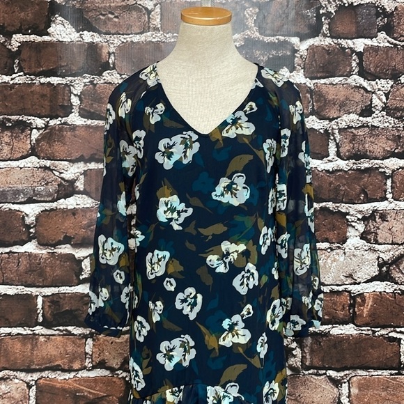 Cabi Dress Women's X Small XS Blue Pirouette Floating Flowers Midi Long Sleeve - Picture 7 of 16